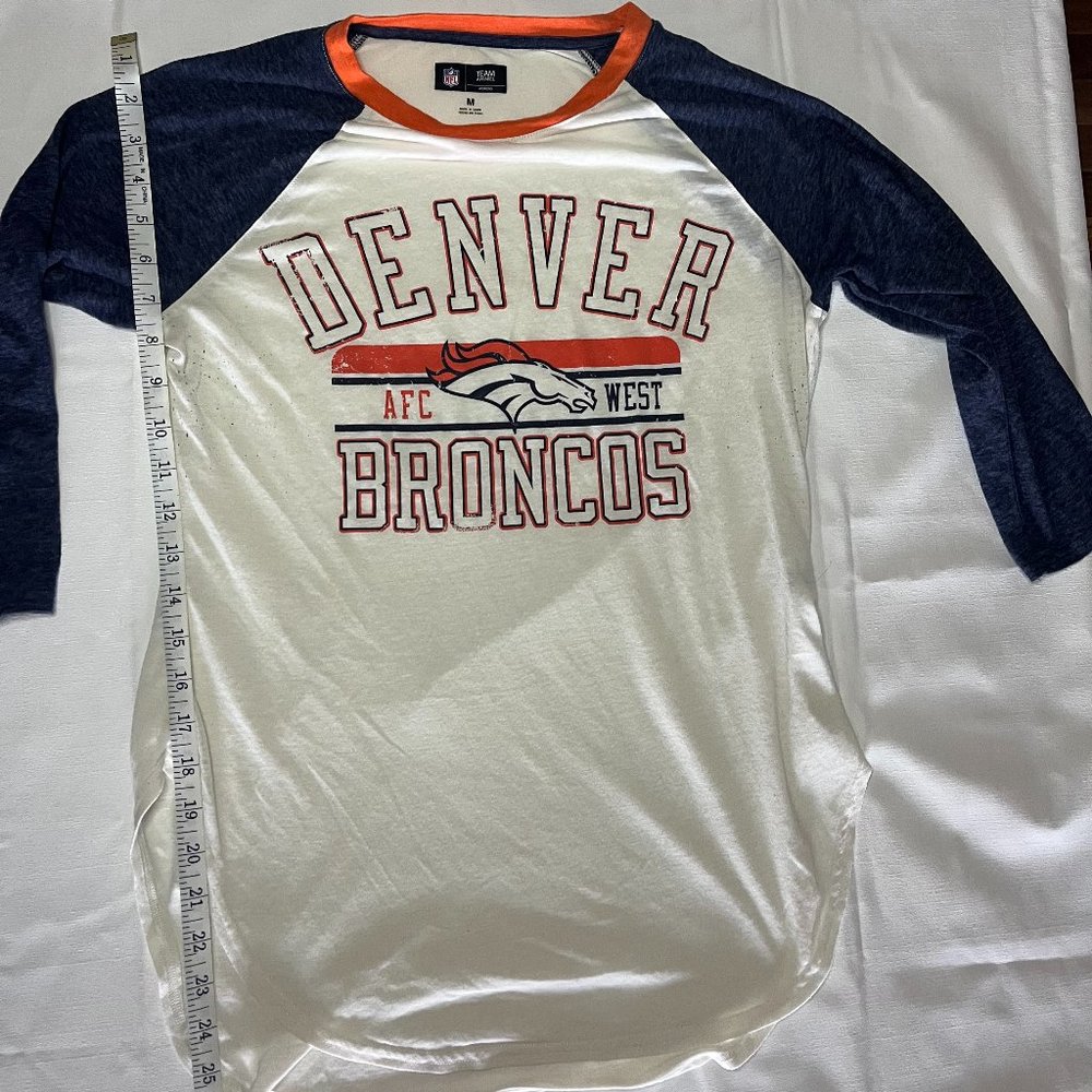 Broncos Size M Tee Shirt